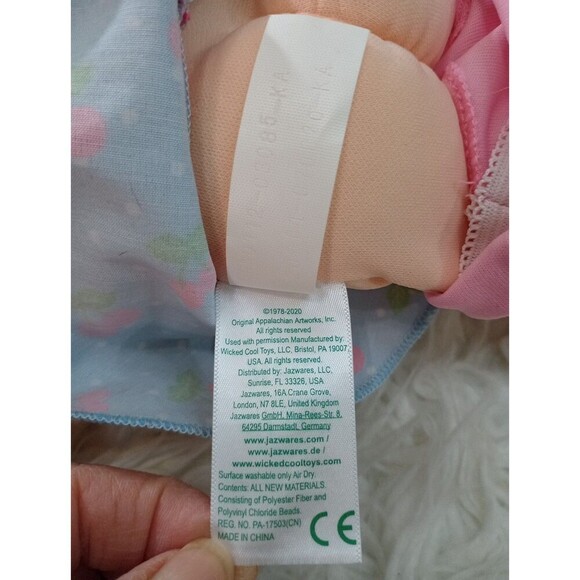 2015 / 2016 Cabbage Patch Kid Brown Hair Brown Eyes Female WCT-53K - Picture 8 of 13